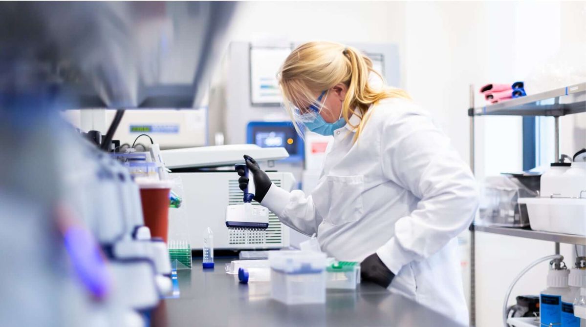 Why Clinics Choose a Compounding Pharmacy Partner